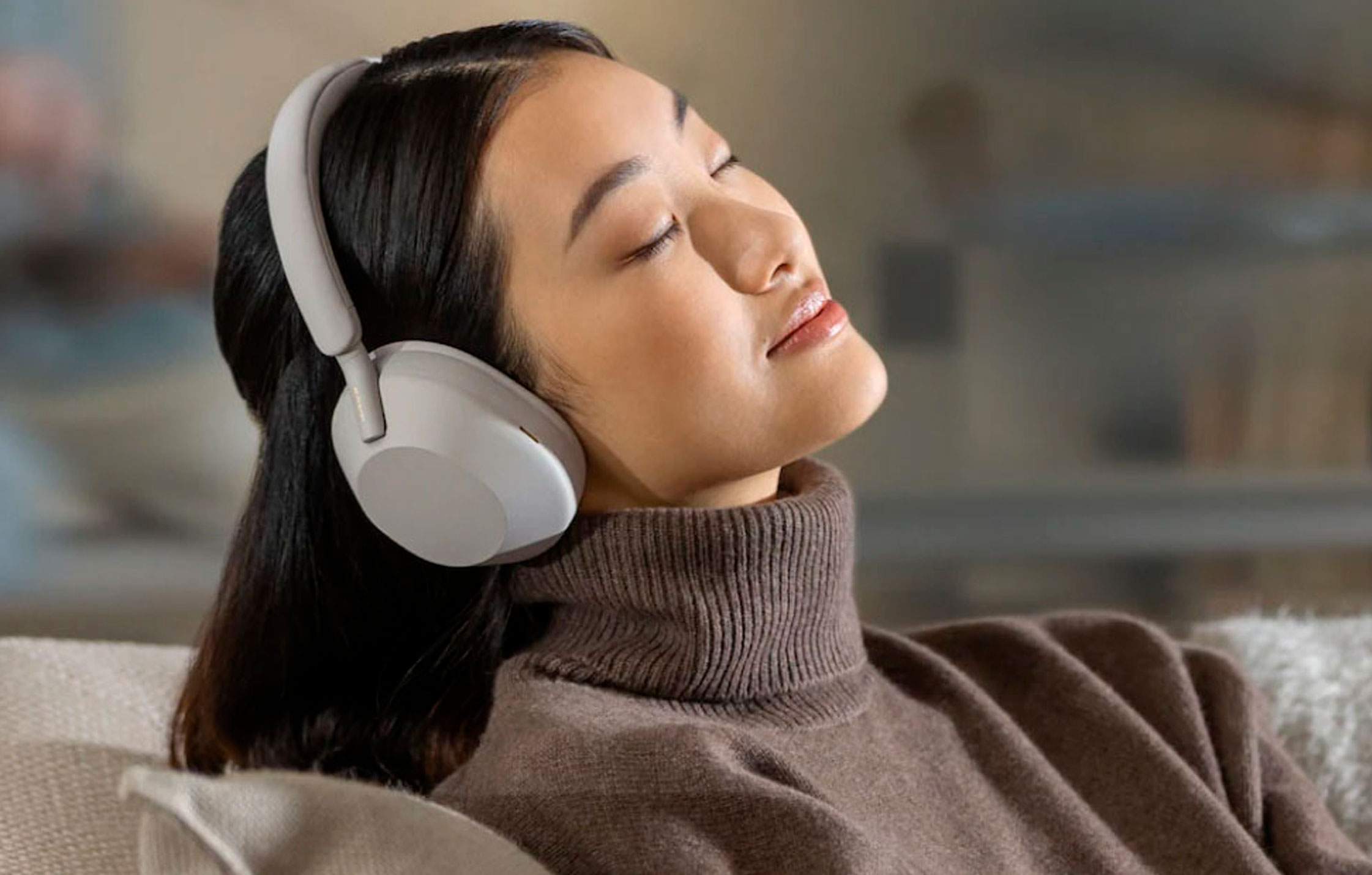 SONY WIRELESS WH-1000XM5: БЕЗУПРЕЧНЫЙ ЗВУК И ШУМОПОДАВЛЕНИЕ