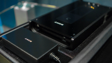 SONY DMP-Z1 256 GB АВТОРСКАЯ СЕРИЯ ЦИФРОВЫХ МУЗЫКАЛЬНЫХ ПЛЕЕРОВ купить в официальном интернет-магазине Sony в Москве