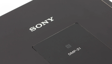 SONY DMP-Z1 256 GB АВТОРСКАЯ СЕРИЯ ЦИФРОВЫХ МУЗЫКАЛЬНЫХ ПЛЕЕРОВ купить в официальном интернет-магазине Sony в Москве