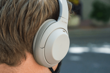 SONY WH-1000XM4 НАКЛАДНЫЕ НАУШНИКИ, СЕРЕБРИСТЫЕ купить в официальном интернет-магазине Sony в Москве