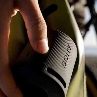SONY SRS-XB100 БЕСПРОВОДНАЯ КОЛОНКА 10 ВТ, ЧЁРНАЯ купить в официальном интернет-магазине Sony в Москве