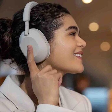 SONY WH-1000XM5 НАКЛАДНЫЕ НАУШНИКИ, СЕРЕБРИСТЫЕ купить в официальном интернет-магазине Sony в Москве