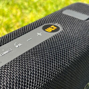 SONY ULT FIELD 3 (SRS-ULT30) БЕСПРОВОДНАЯ КОЛОНКА 40 ВТ, ЧЁРНАЯ купить в официальном интернет-магазине Sony в Москве