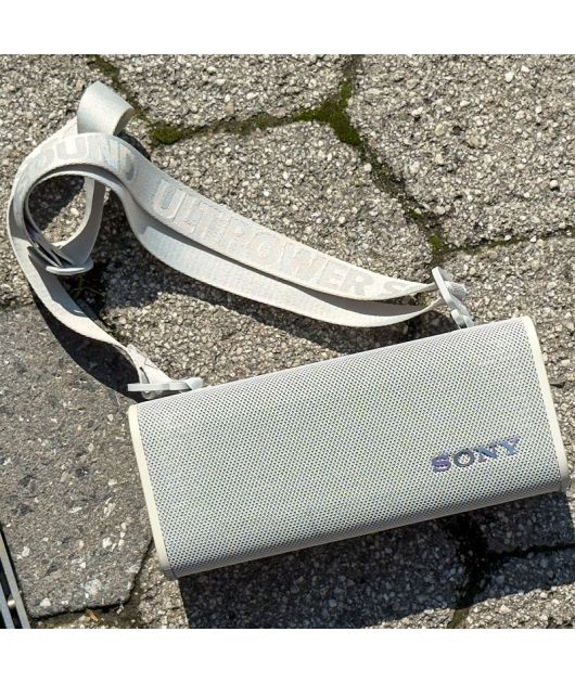 SONY ULT FIELD 3 (SRS-ULT30) БЕСПРОВОДНАЯ КОЛОНКА 40 ВТ, БЕЛАЯ купить в официальном интернет-магазине Sony в Москве