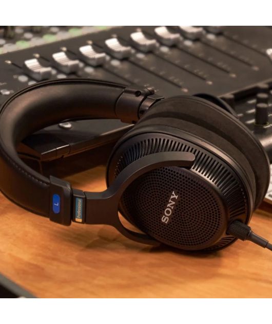 SONY MDR-MV1 НАУШНИКИ ПРОФЕССИОНАЛЬНЫЕ купить в официальном интернет-магазине Sony в Москве